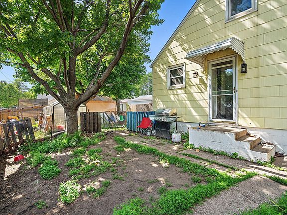 3rd image of 5201 Camden Ave N
