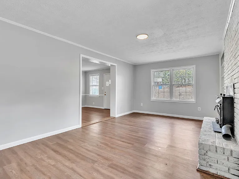 107 River Road Cir — Photo 4