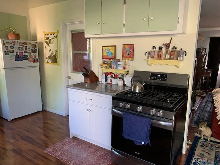 240 N Cragmont Ave — Photo 8