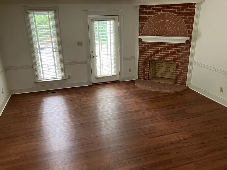 2502 Chapel Hill Rd #B — Photo 6