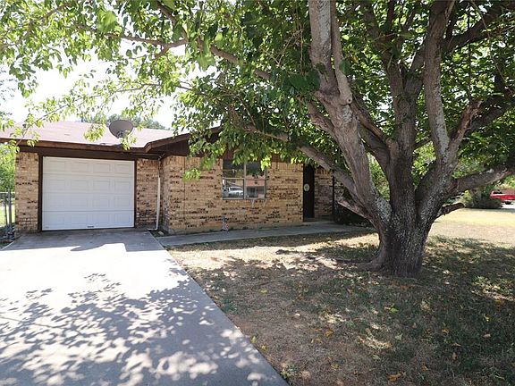 4th image of 133 Bowie Cir