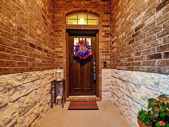 3rd image of 3639 Daintree Park Dr