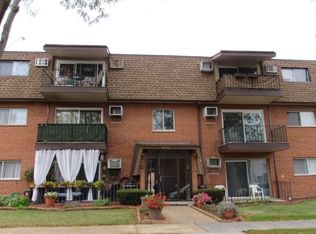 10530 S Parkside Ave #12, Chicago Ridge, IL 60415
