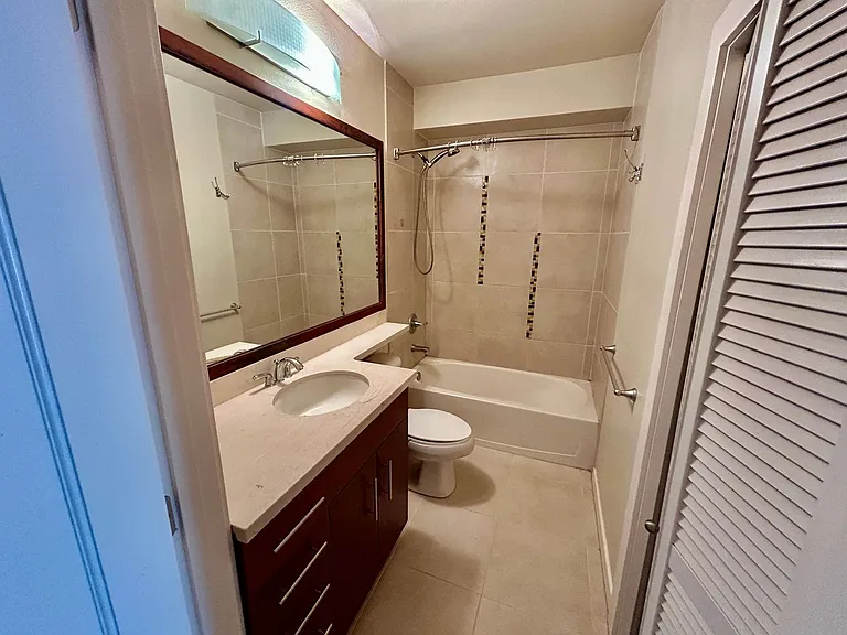 1026 NE 65th St #401 — Photo 4