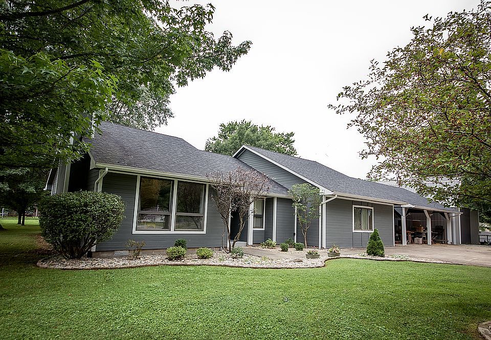 1st image of 151 Green Acres Dr