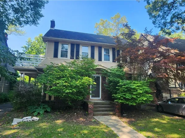 1370 Lynn Park Dr, Cleveland Heights, OH 44121