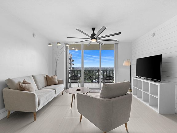 3rd image of 610 W Las Olas Boulevard #1621