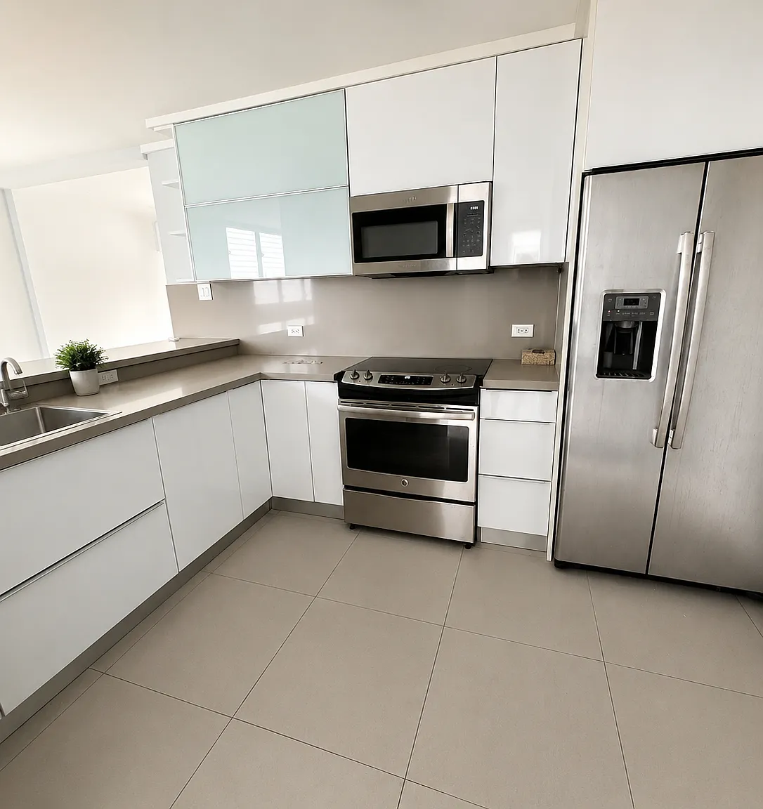 3 bed, $2,850 — Photo 3