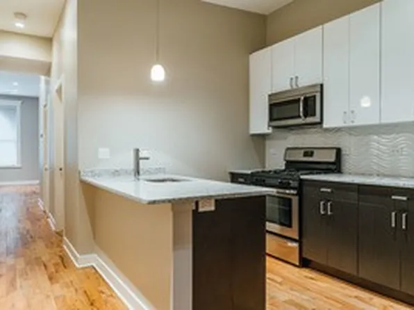 (undisclosed Address), Chicago, IL 60657