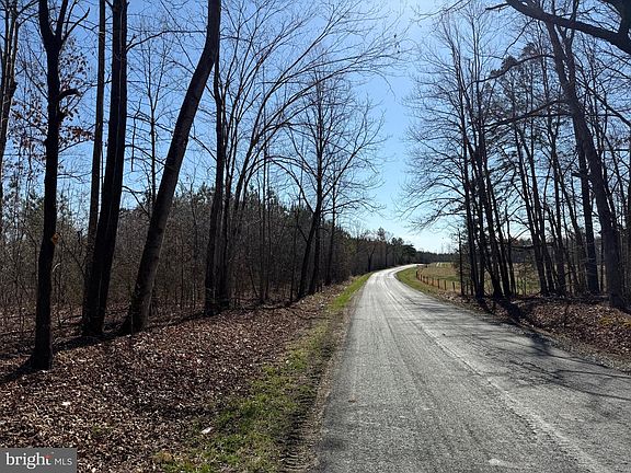 5th image of 3B Maple Bridge Rd