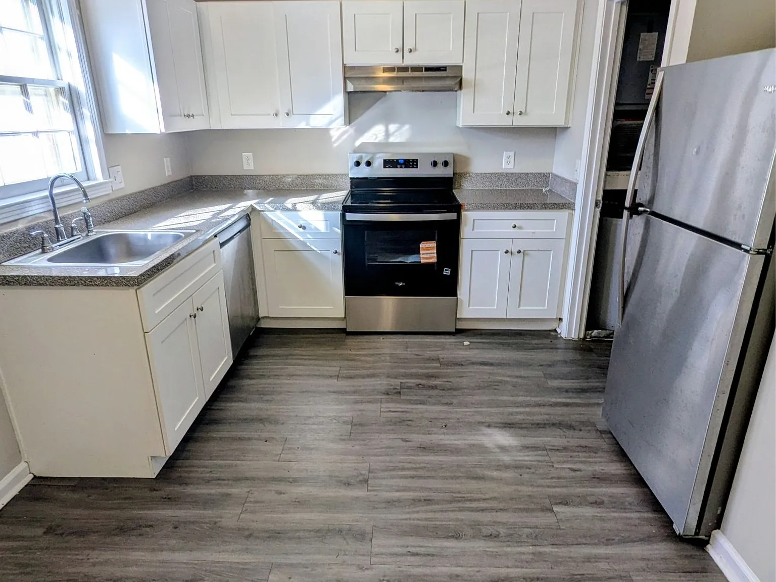 736 Holder Drive - 1 — Photo 2