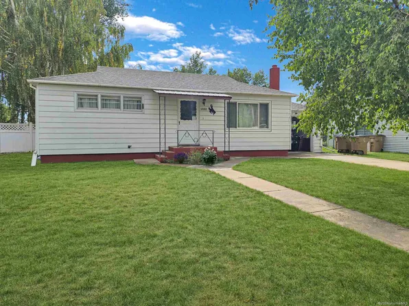 1522 Park Ave, Laramie, WY 82070