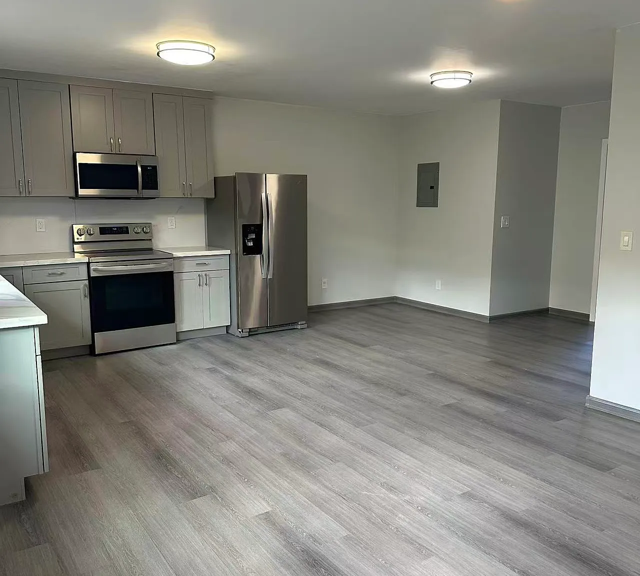 2 bed, 800 sqft, $2,800 — Photo 1