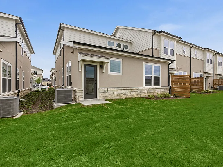 HARMON Melissa by Crescent Communities — Photo 19