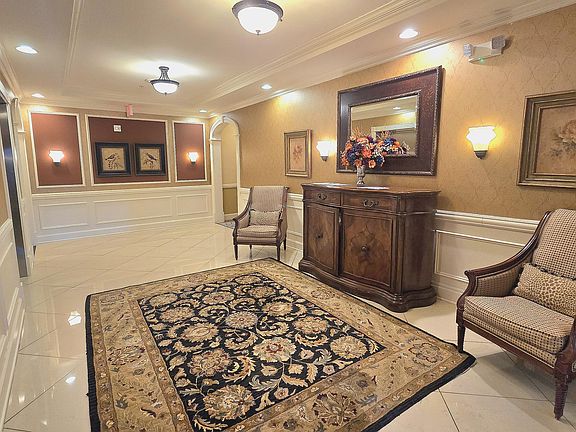 5th image of 10510 Rosegate Ct Unit 301
