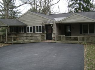 452 Lake View Dr, Lititz, PA 17543