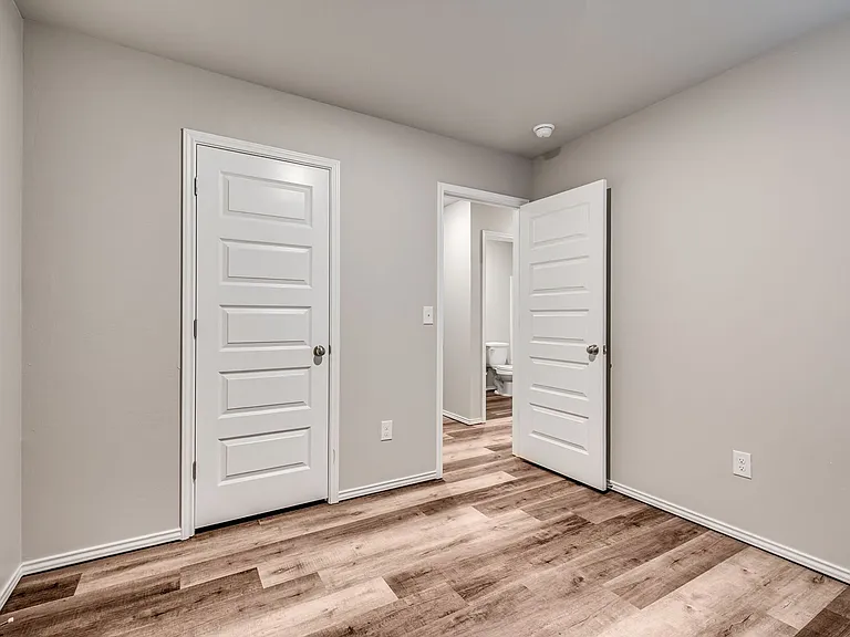 9724 Saddle Dr — Photo 27