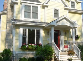 3825 Grand Ave, Western Springs, IL