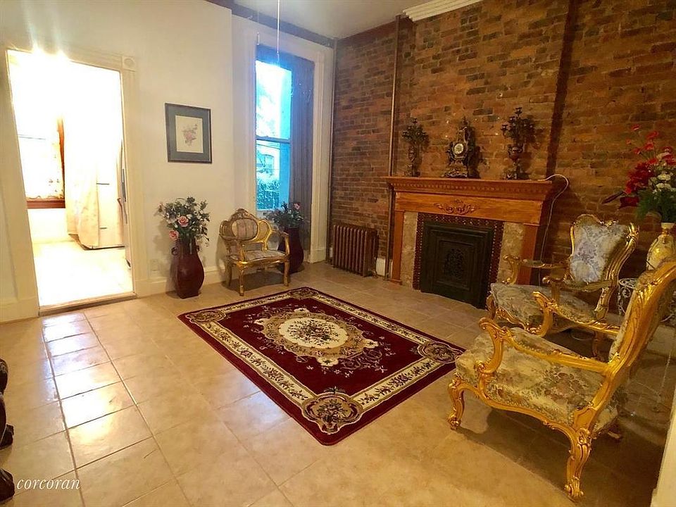 1st image of 660 Carroll St APT 1L