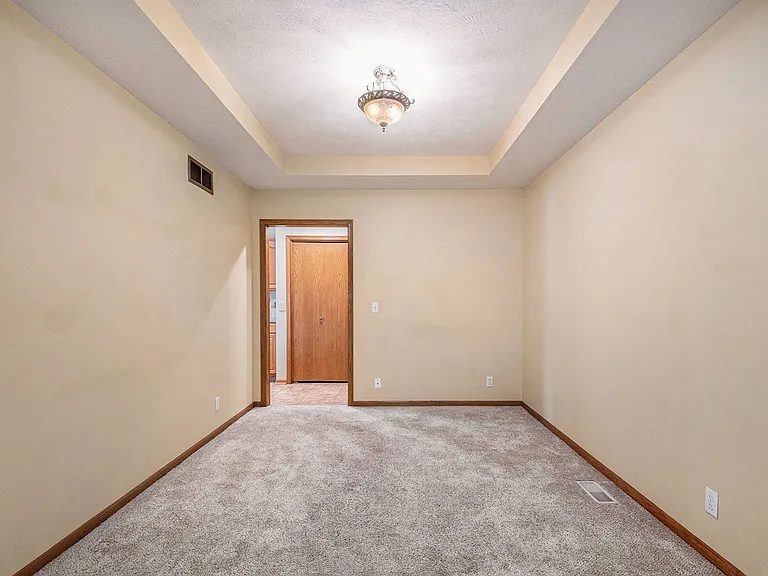 15206 Borman St — Photo 14