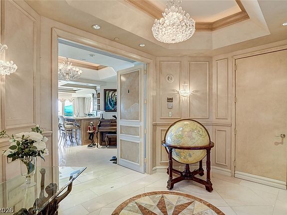 5th image of 2877 Paradise Rd Unit 2803