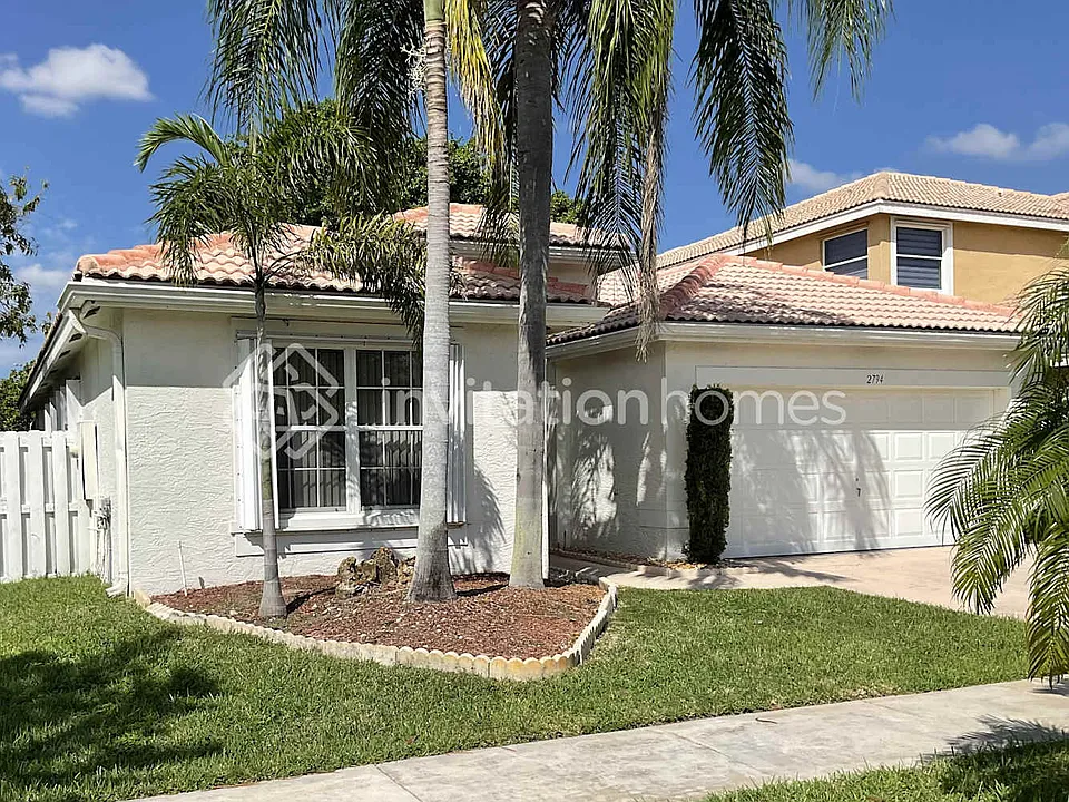 2794 SW 183rd Ave