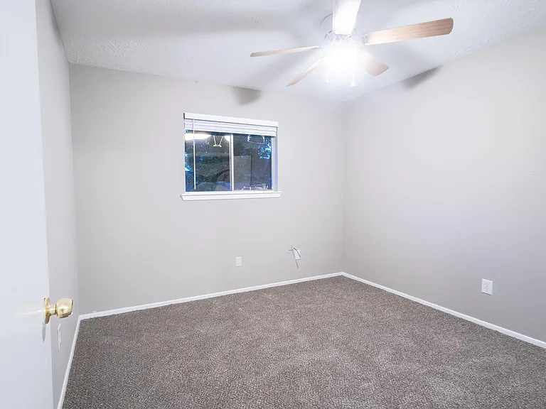 6542 Bridgegate Dr — Photo 16