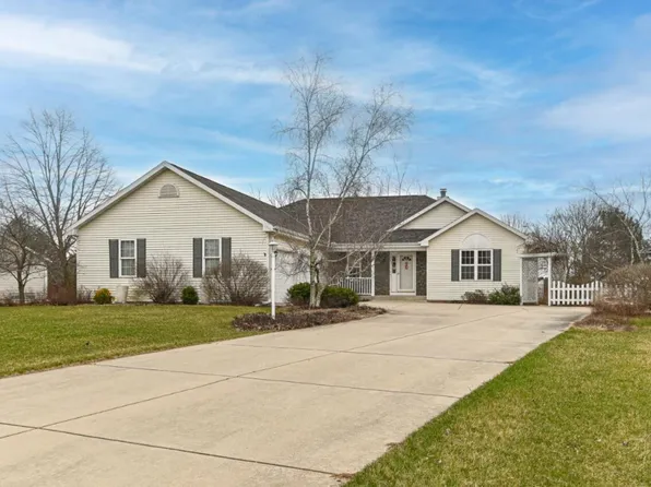 1371 Eastfield COURT, Oconomowoc, WI 53066