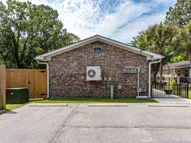 2133 Pierpont Ave #B — Photo 20