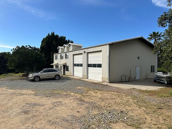 2nd image of 10305 Ashwood St