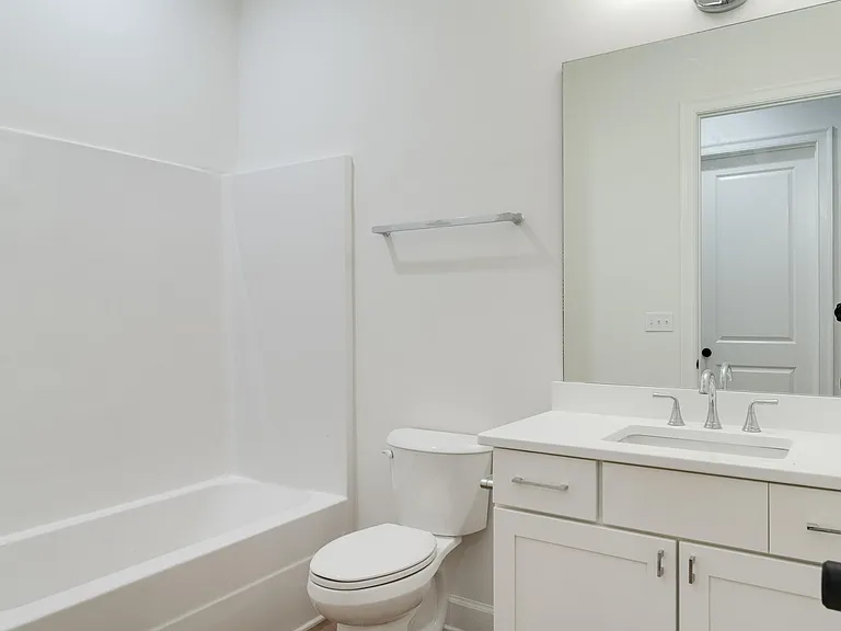 6341 Meeting St — Photo 25