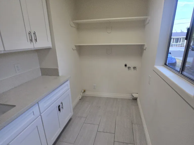 10611 Lexington St — Photo 5