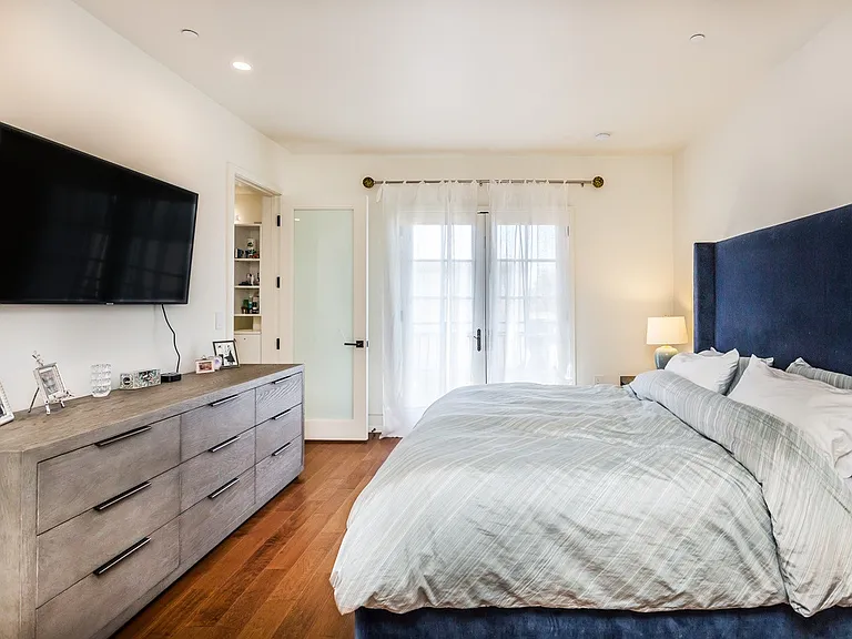 225 S Hamilton Dr #308 — Photo 14