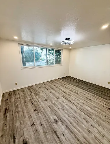 2521 Piedmont Ave Photo 1
