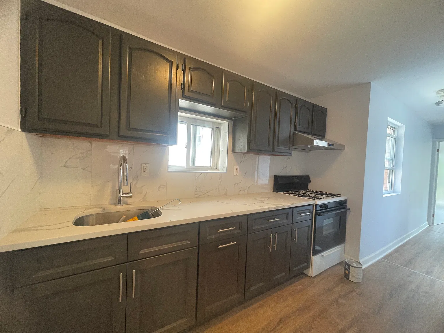 3 bed, 1100 sqft, $3,200 — Photo 1
