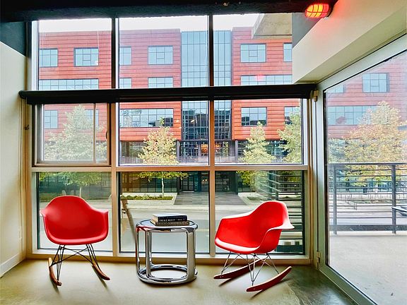 2nd image of 601 E Brushy St #204