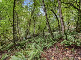 N Shasta Loop, Eugene, OR 97405