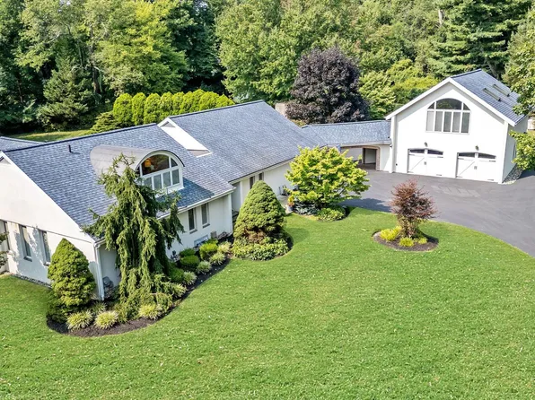 100 Norristown Rd, Blue Bell, PA 19422