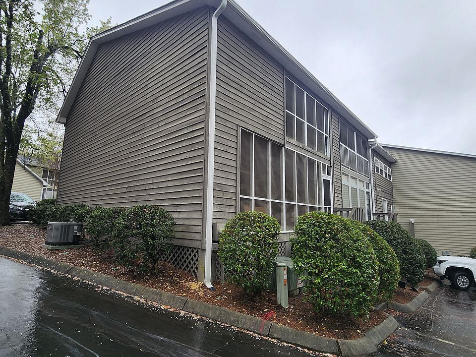 Private area, side of home.