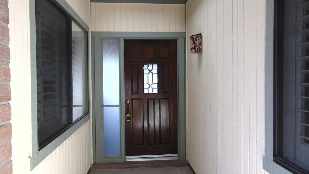 1597 W Calle Zuniga — Photo 3