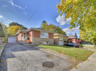 11 Westona St, Toronto, ON M9P 2X8