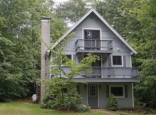 82 Suissevale Ave, Moultonboro, NH 03254