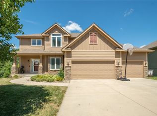 3304 SE 17th St, Ankeny, IA 50021
