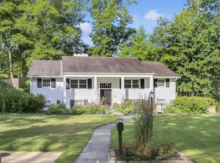 1512 Crestwood Ln, Mc Lean, VA 22101