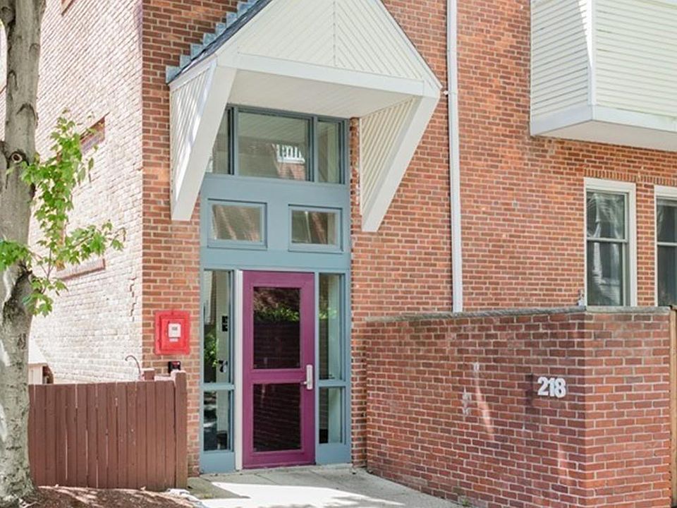 1st image of 218 Thorndike St APT 104