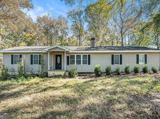 55 Wolfskin Rd, Arnoldsville, GA 30619