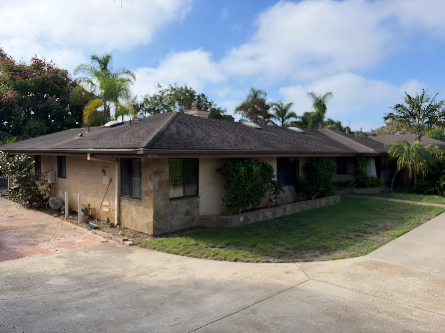 3 bed, 2.5 bath, 2858 sqft, $5,750 — Photo 3
