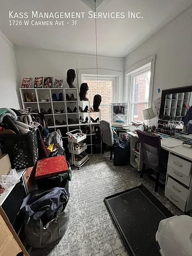 1726 W Carmen Ave #3F Photo 1