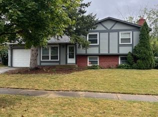 180 Garden Dr, Bolingbrook, IL 60440