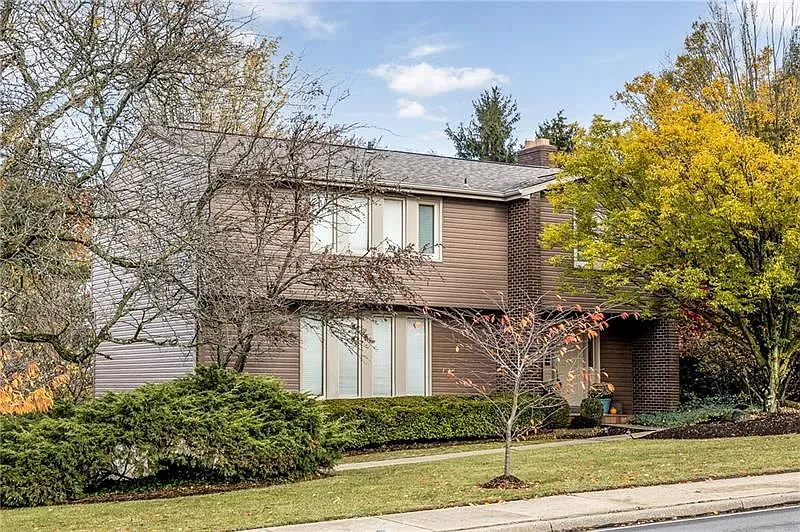 1512 Bower Hill Rd photo 1